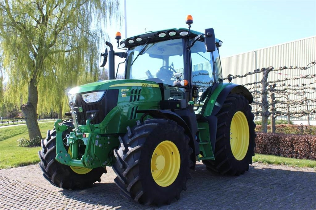 Tractor John Deere 6130R