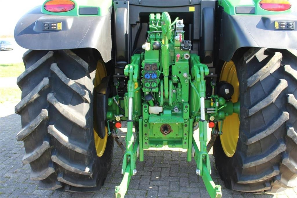 Tractor John Deere 6130R