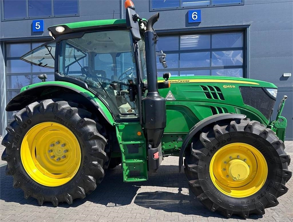 Tractor John Deere 6145R