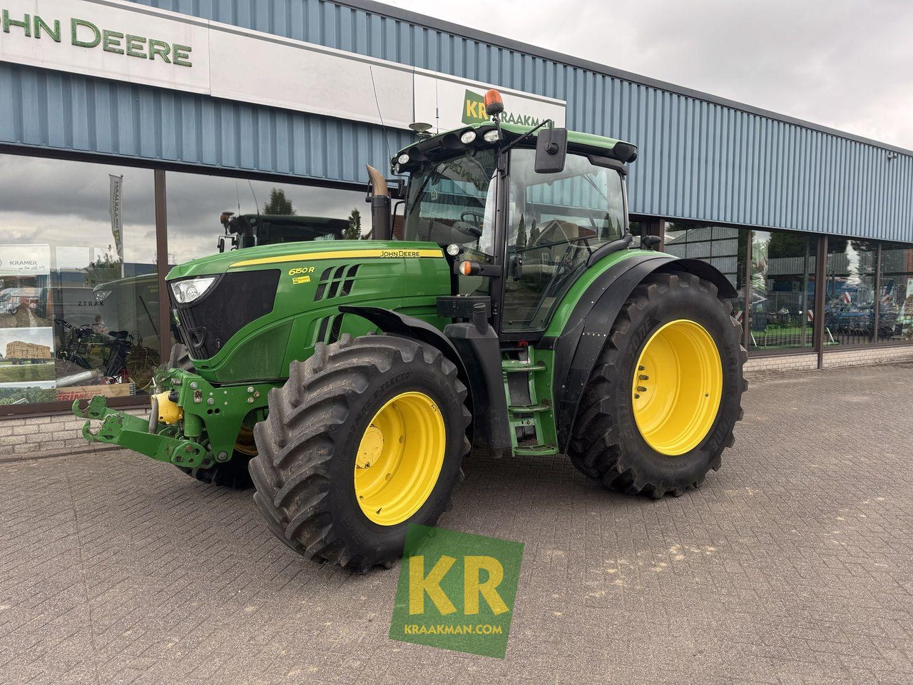 Tractor John Deere 6150R