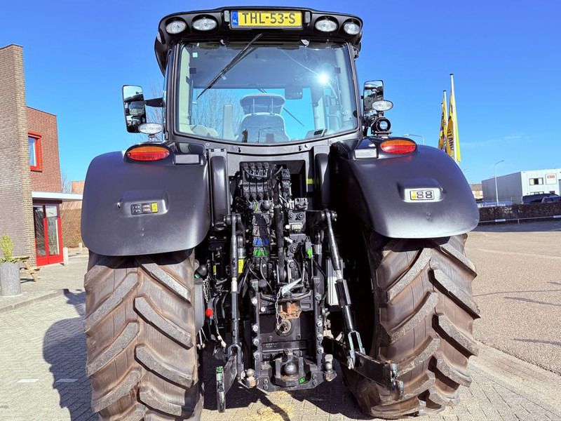 Tractor John Deere 6175R Premium Cab Black Edition