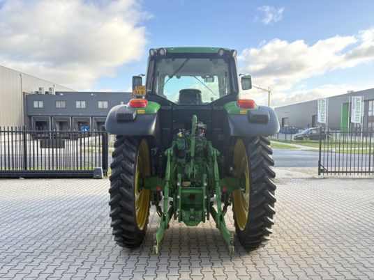 Tractor John Deere 6195M