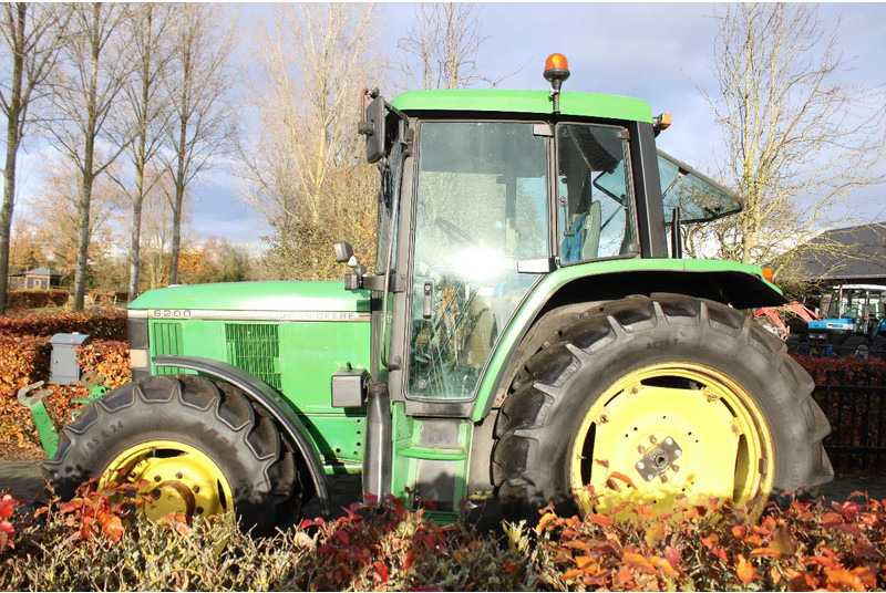 Tractor John Deere 6200