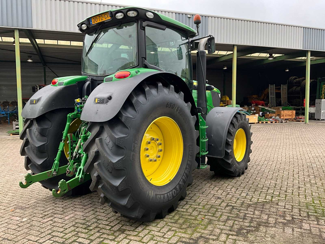 Tractor John Deere 6210R