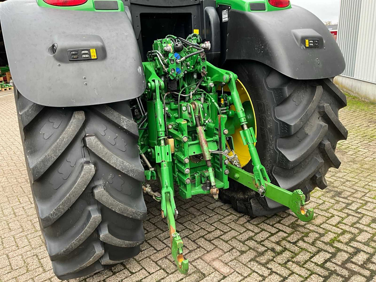 Tractor John Deere 6210R