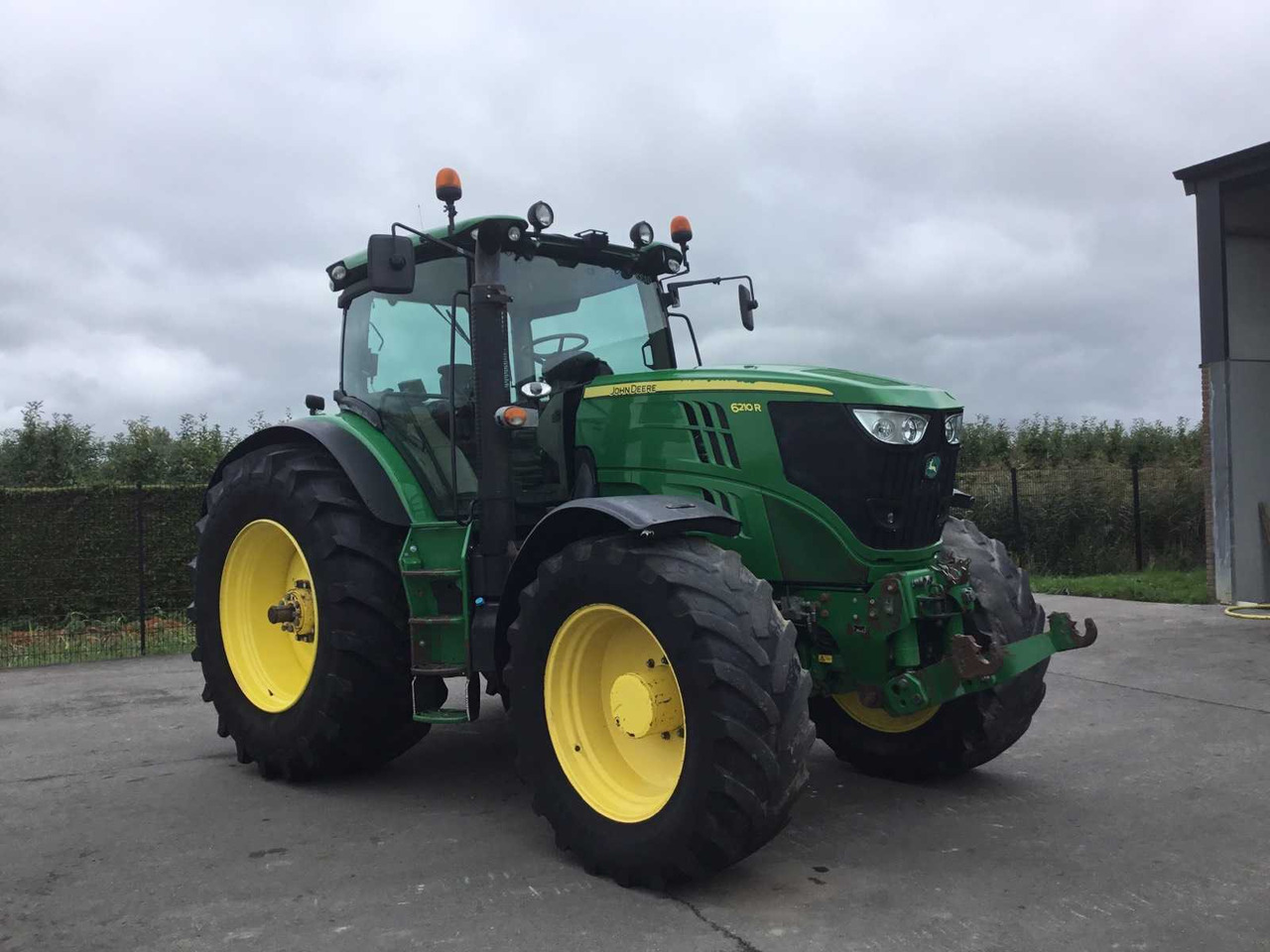 Tractor John Deere 6210R