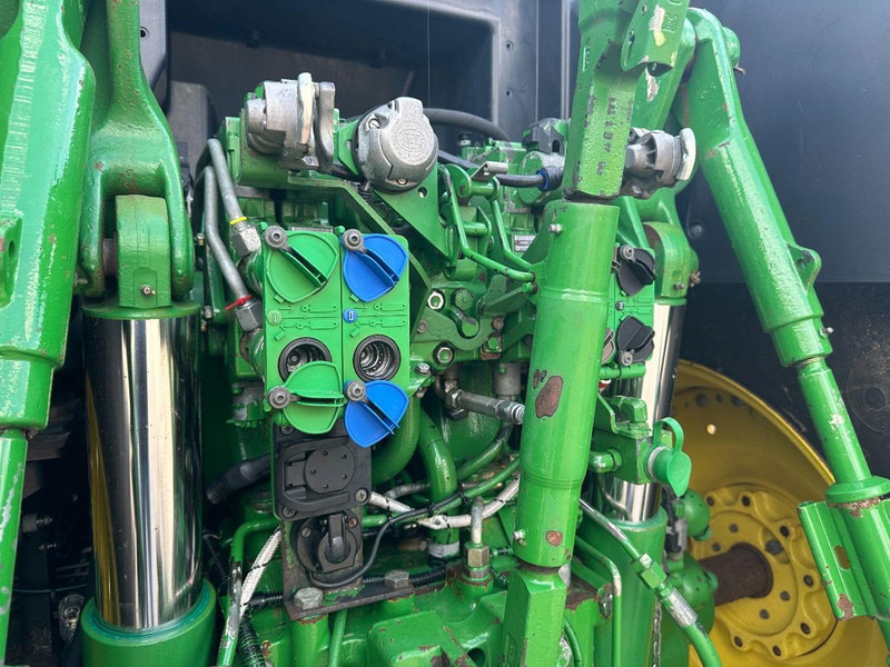 Tractor John Deere 6210R Included starFire 3000