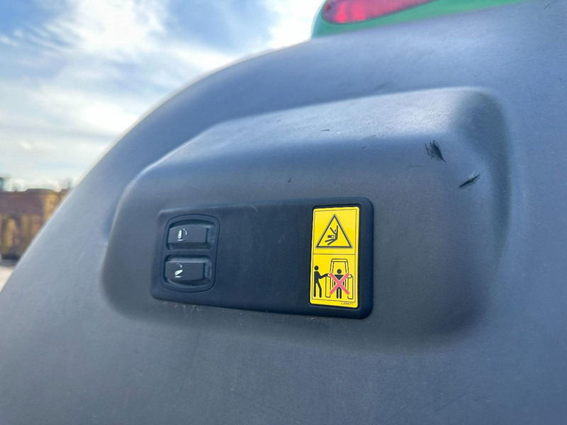 Tractor John Deere 6210R Included starFire 3000