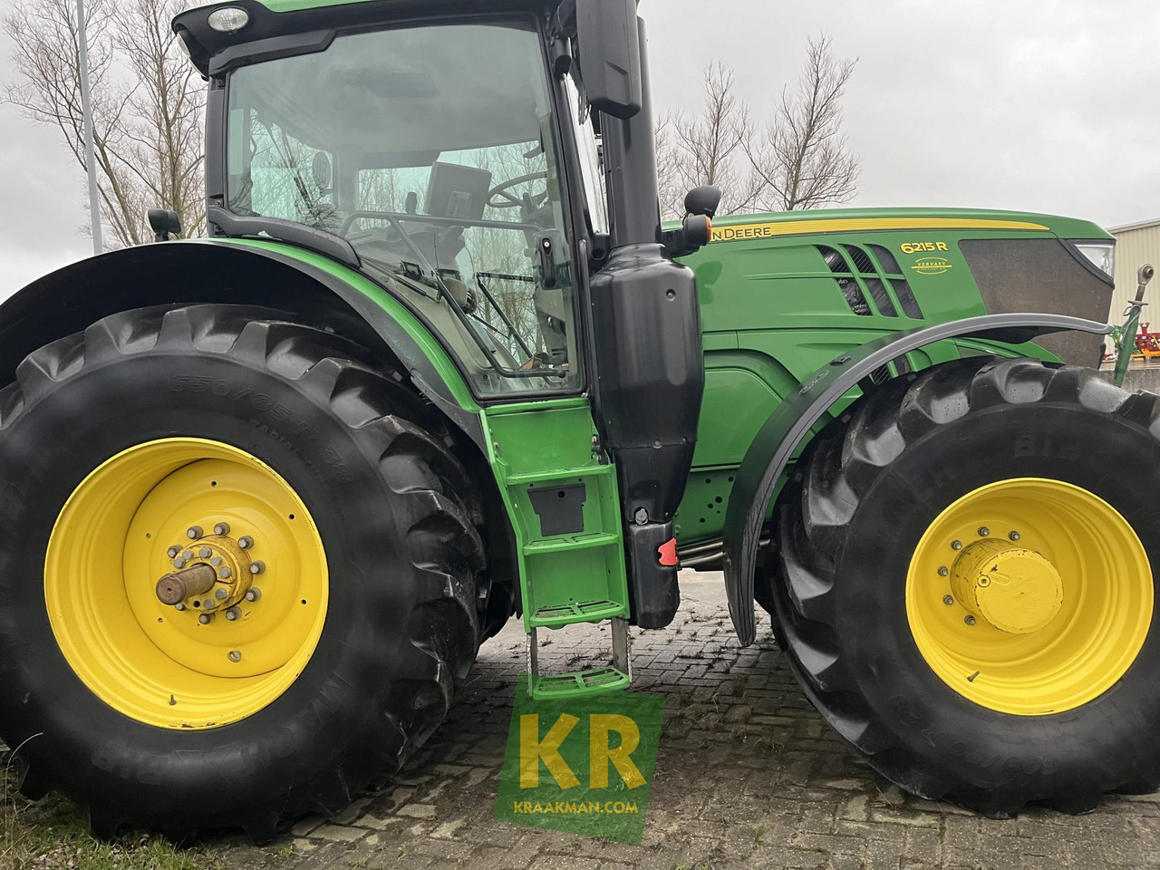 Tractor John Deere 6215R