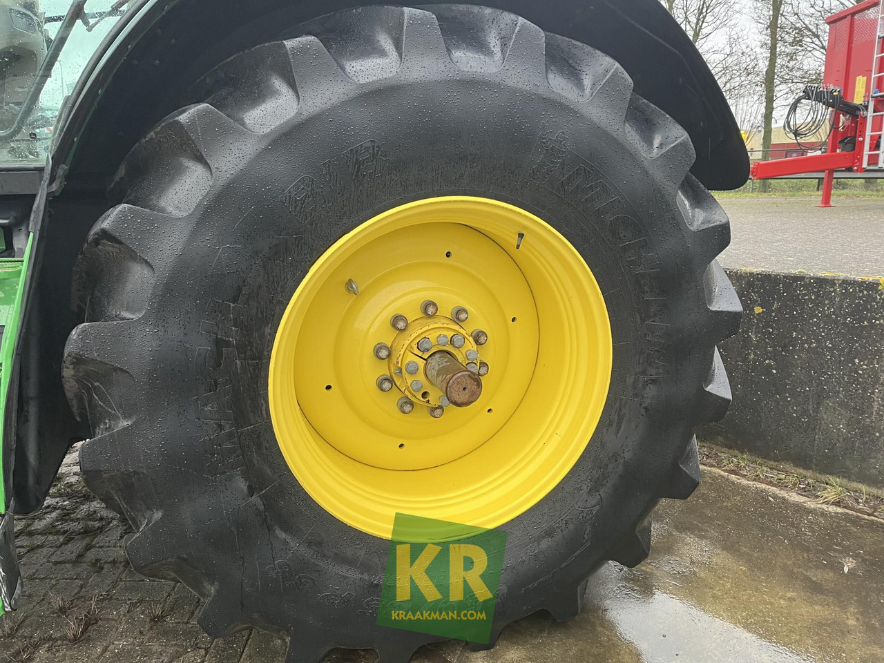 Tractor John Deere 6215R