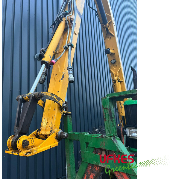 Tractor John Deere 6820 / BOS arm