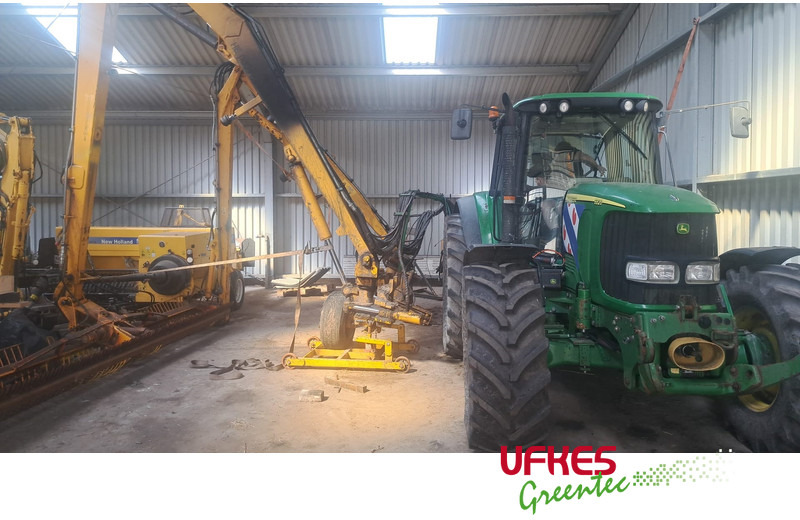 Tractor John Deere 6820 / BOS arm