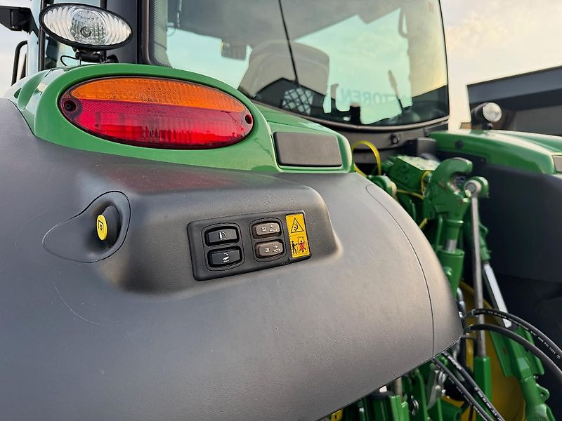Tractor John Deere 6R110 AQ+ 40KM + VOORLADER 2023 465 UUR!!!