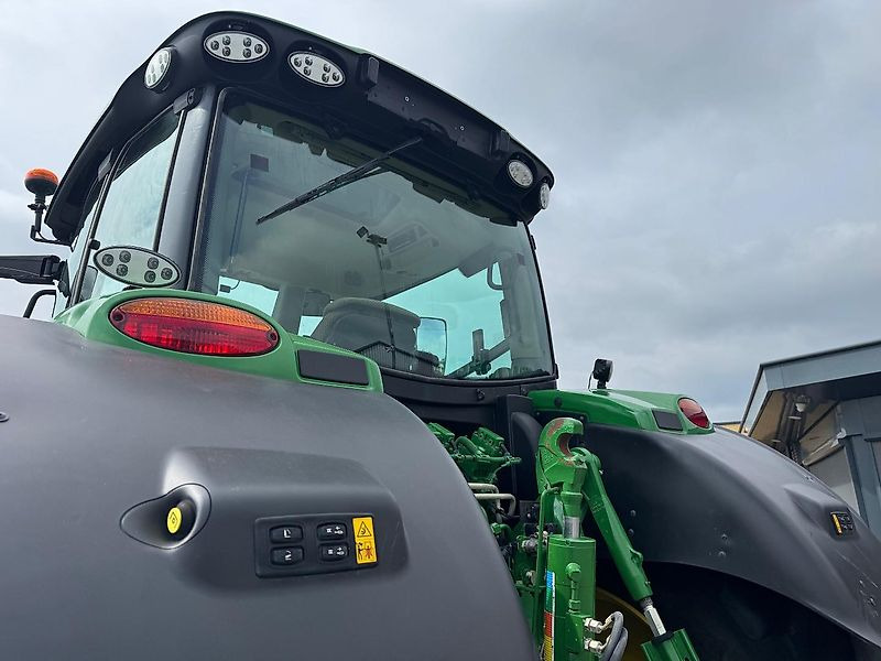 Tractor John Deere 6R215 AP 50KM COMMAND-PRO 2023 2690 UUR!!!