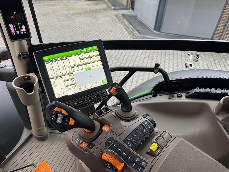 Tractor John Deere 6R215 AP 50KM COMMAND-PRO 2024!!!