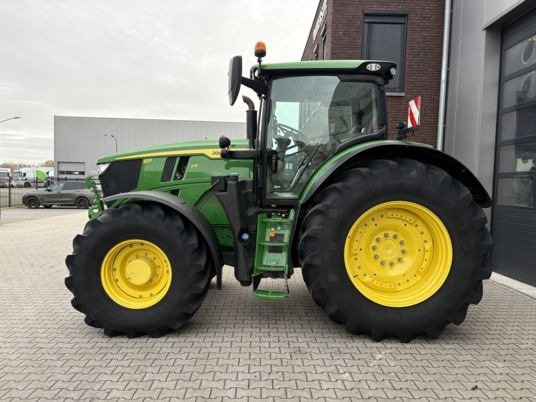 Tractor John Deere 6r215
