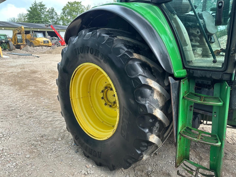 Tractor John Deere 7530