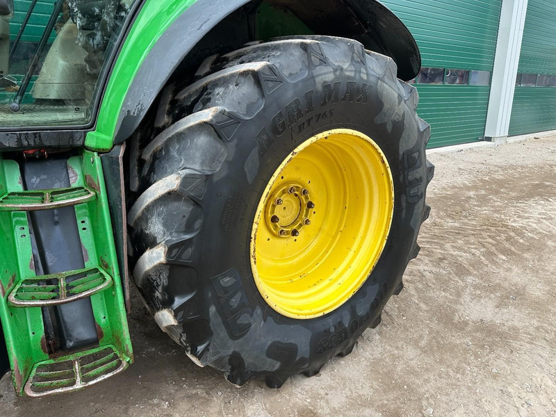 Tractor John Deere 7530