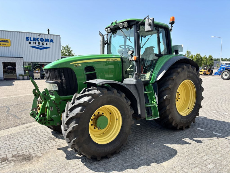 Tractor John Deere 7530 Premium AutoPowr