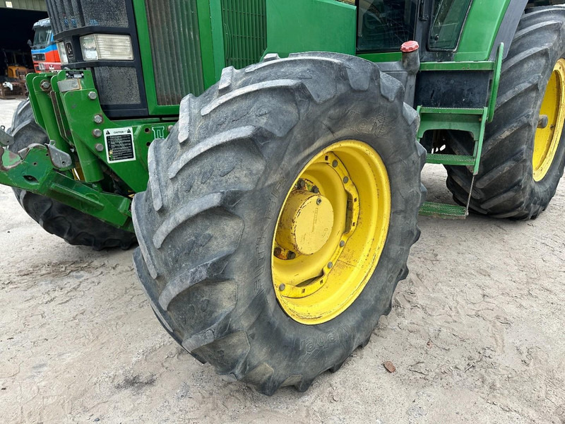 Tractor John Deere 7700 PowerQuad - Front linkage