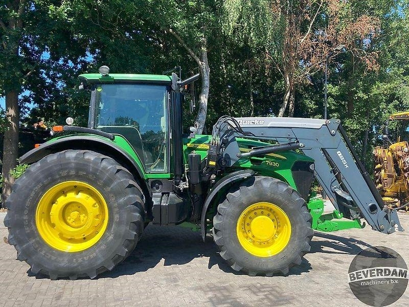 Tractor John Deere 7930