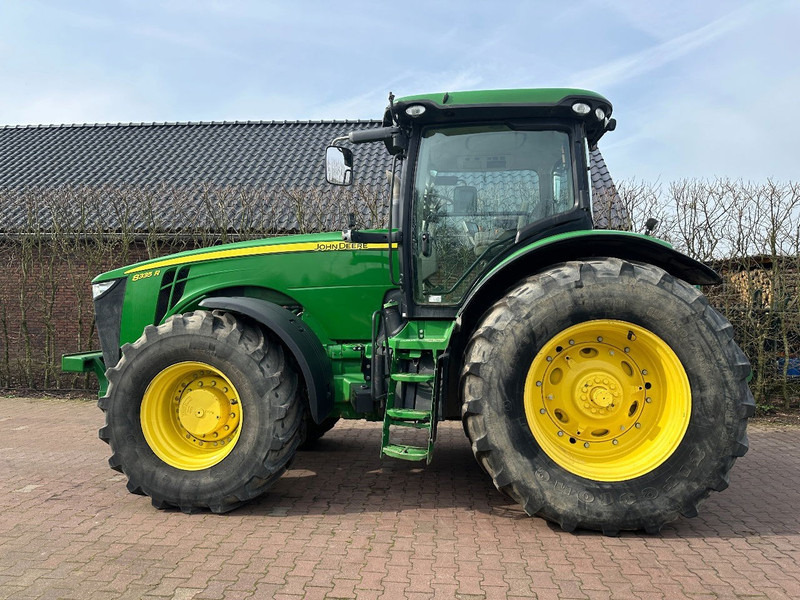 Tractor John Deere 8335R