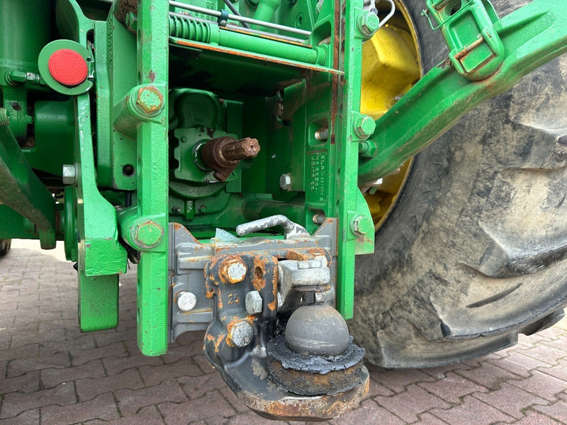 Tractor John Deere 8335R