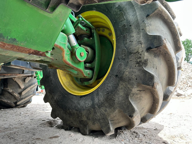 Tractor John Deere 8335R AutoPower