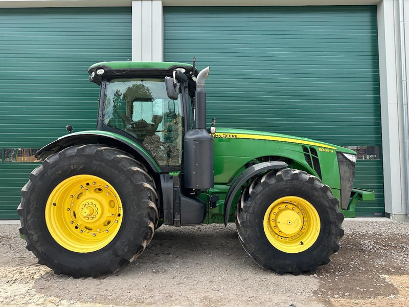 Tractor John Deere 8335R AutoPower