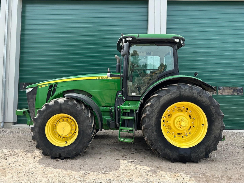 Tractor John Deere 8335R AutoPower