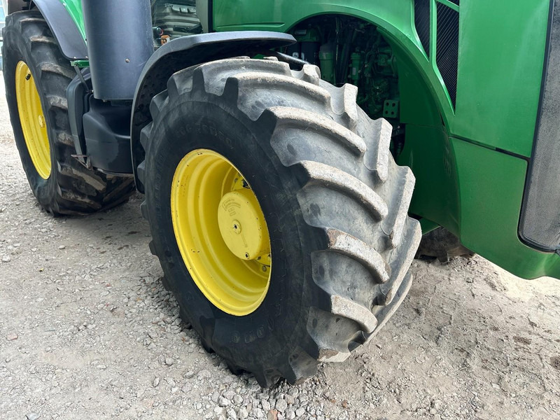 Tractor John Deere 8335R AutoPower