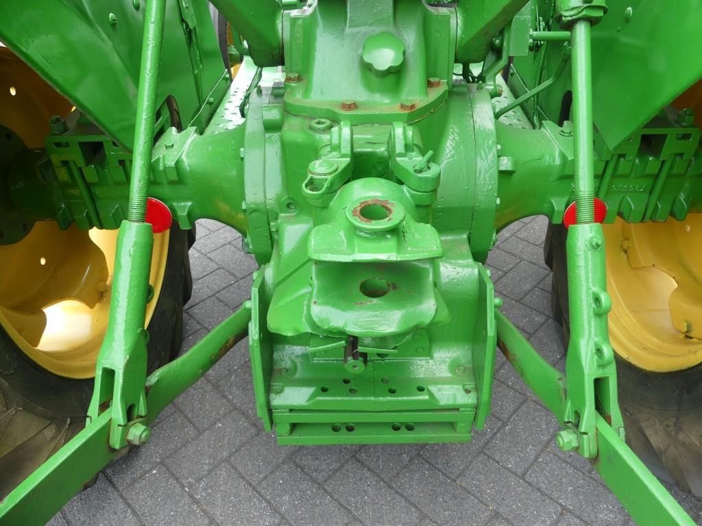 Tractor John Deere 920