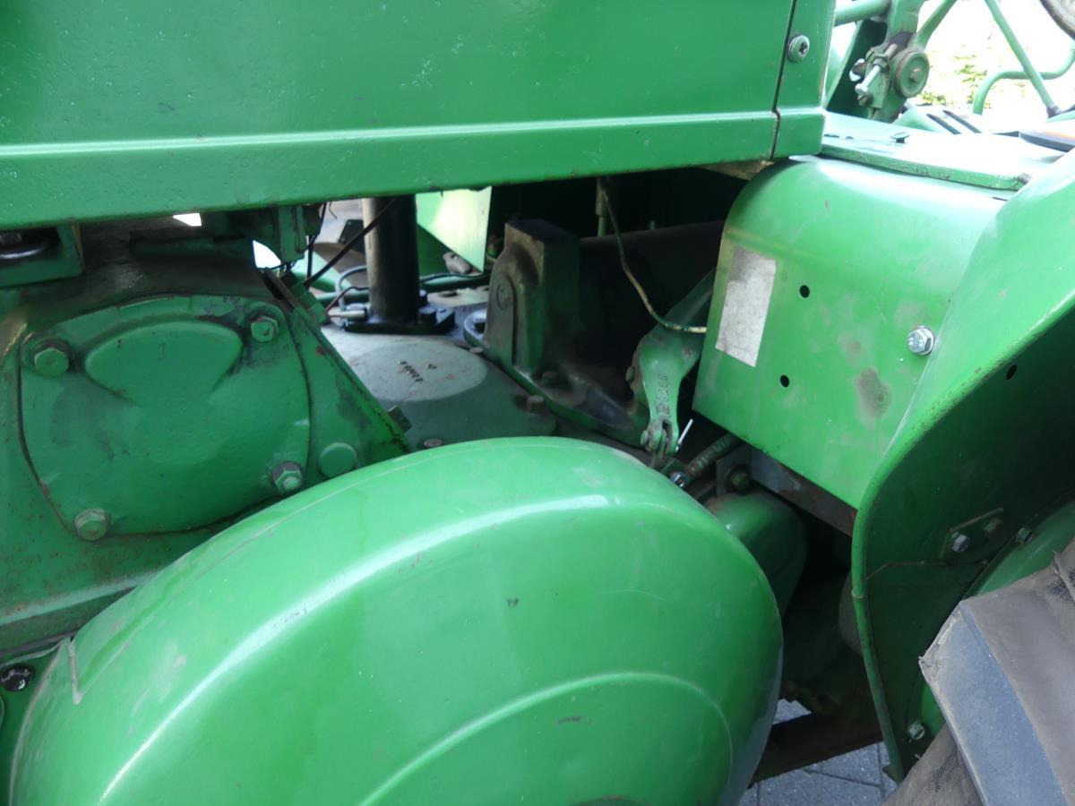 Tractor John-Deere AR