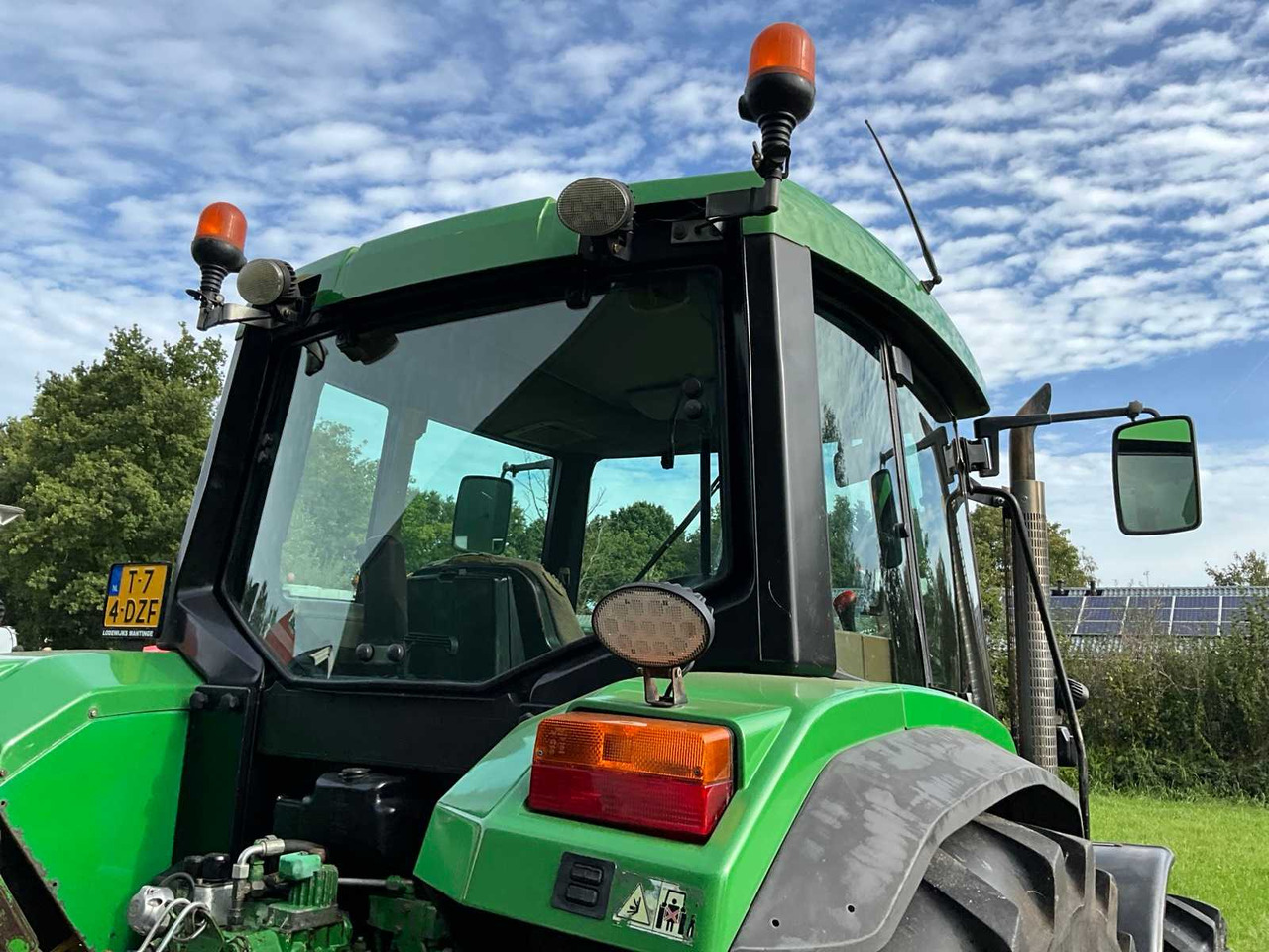 Tractor John deere 6100