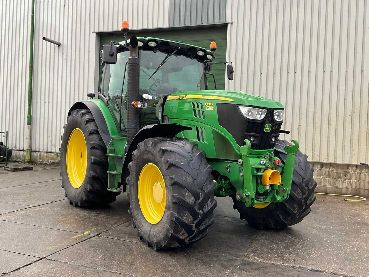 Tractor John deere 6150R