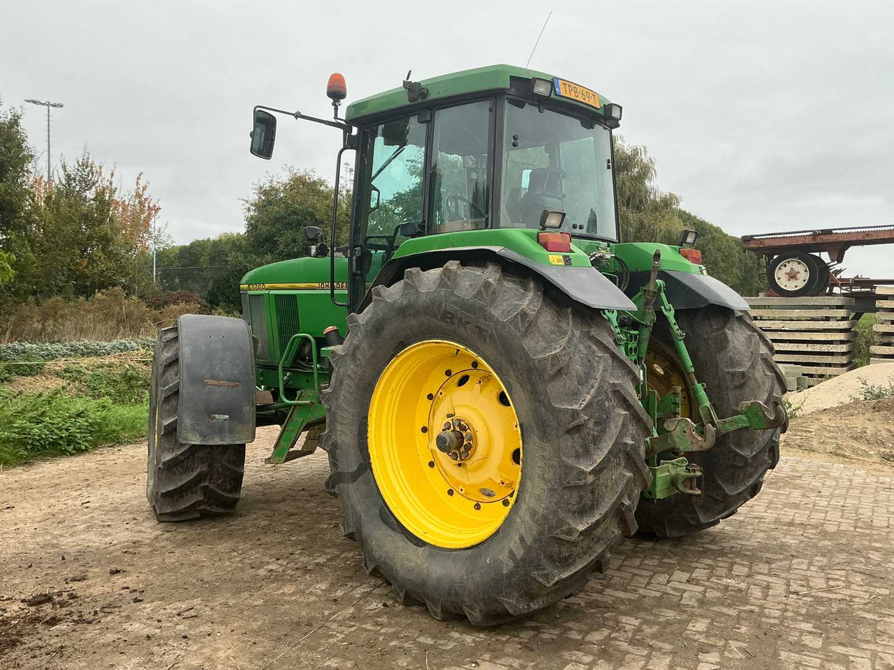 Tractor John deere 7700