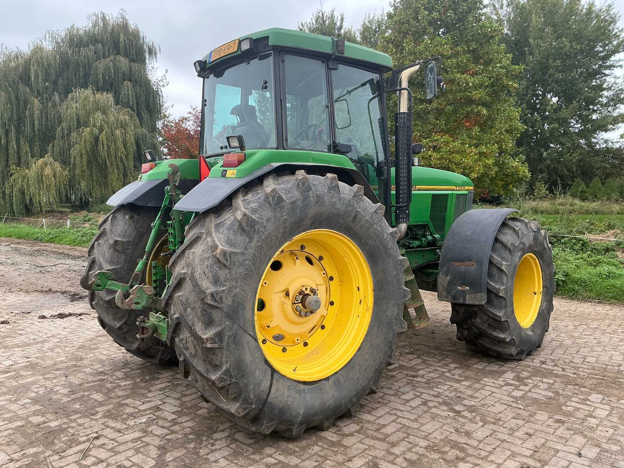 Tractor John deere 7700