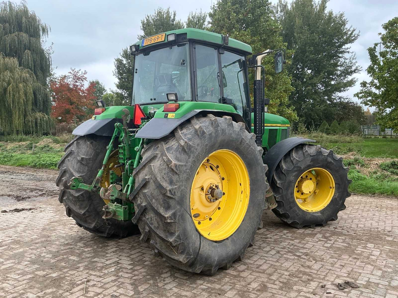 Tractor John deere 7700