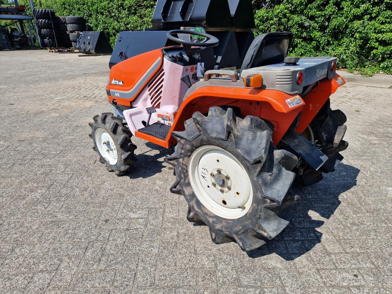 Tractor Kubota Aste A15 Minitractor