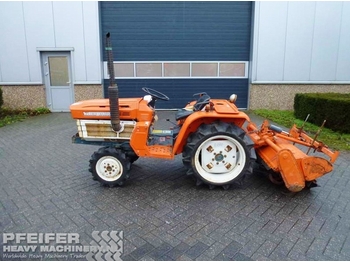 Kubota B1600, 4x4, Cutter. - Tractor