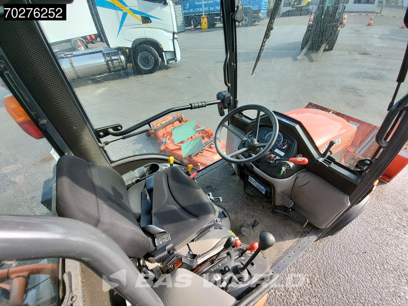Tractor Kubota BX231D-C C10 4X4