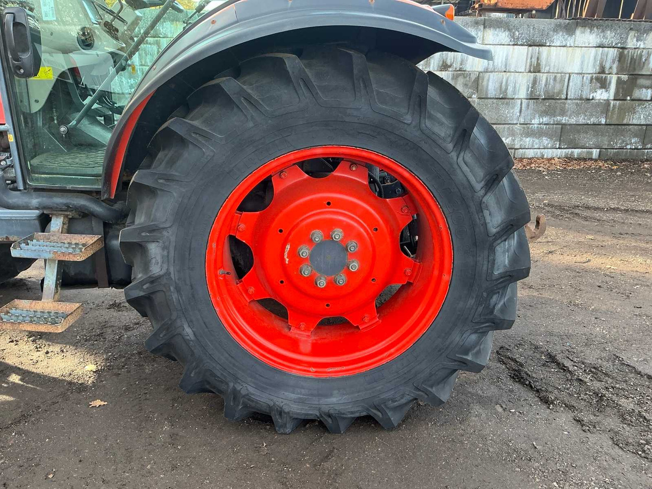 Tractor Kubota M9540H-C