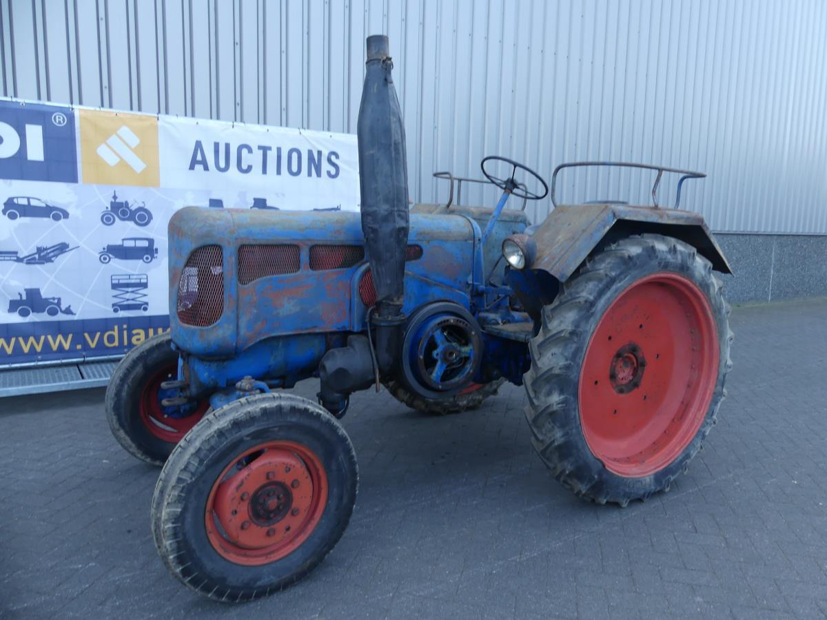 Tractor Lanz-Bulldog D2416
