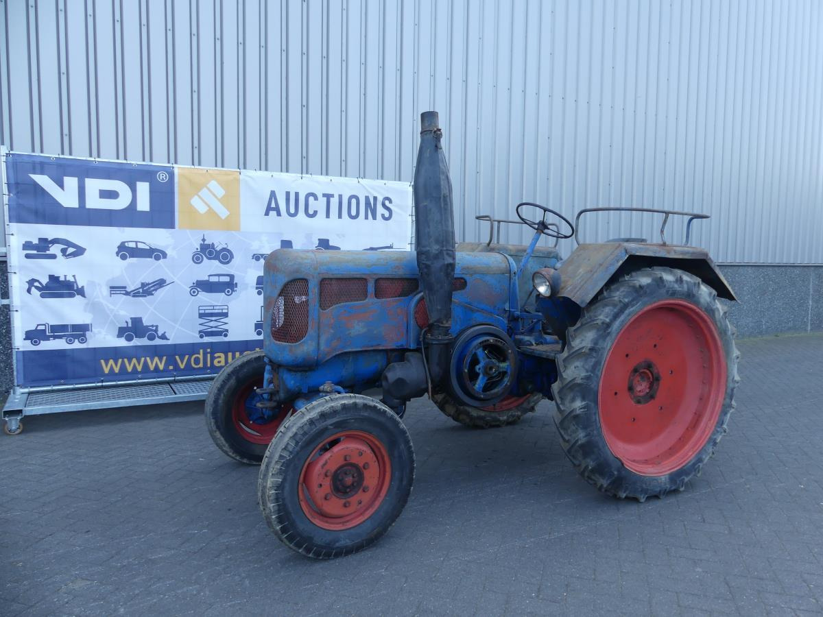 Tractor Lanz-Bulldog D2416