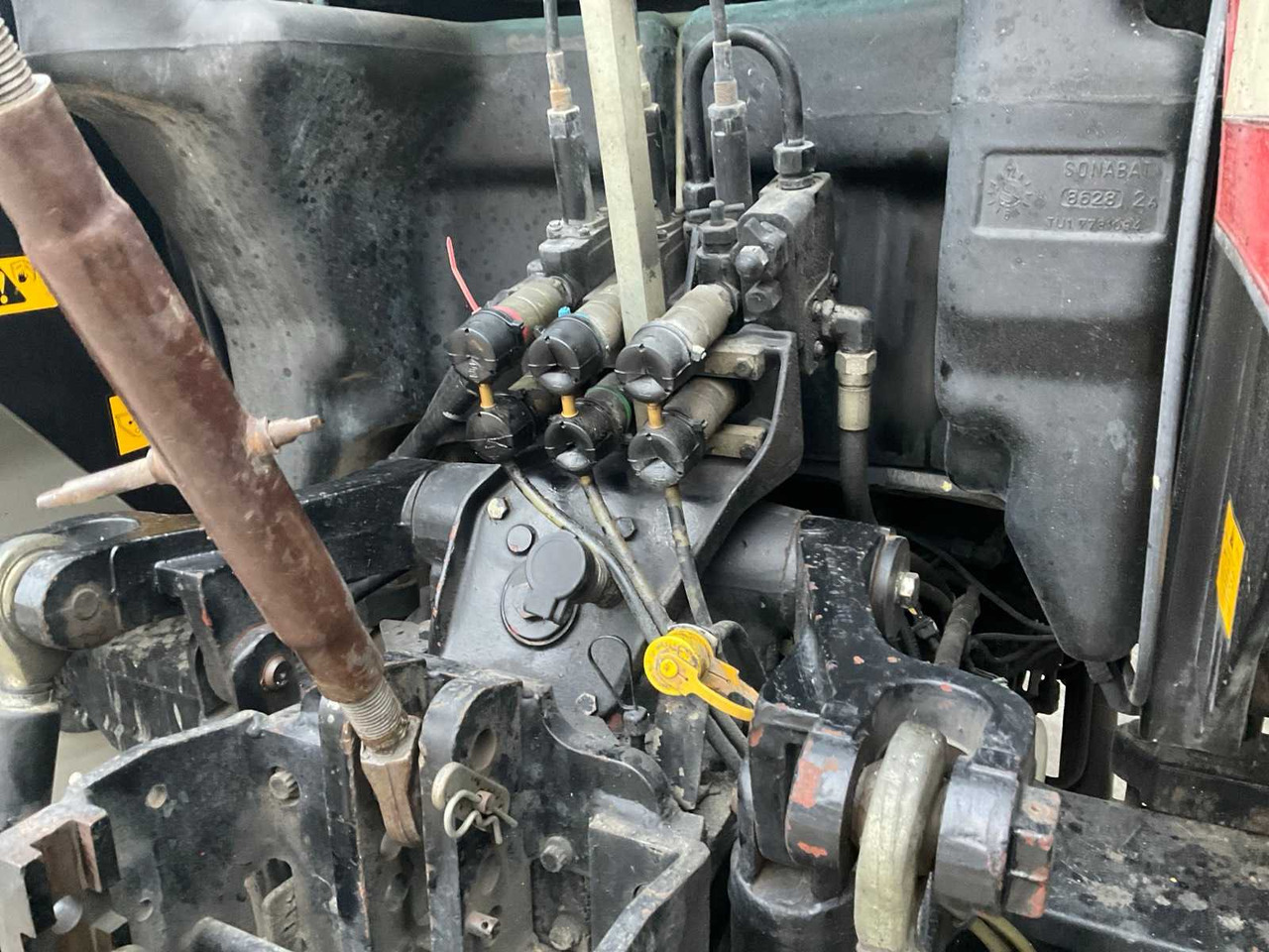 Tractor MASSEY FERGUSON 6265 FOUR WHEEL DRIVE FARM TRACTOR