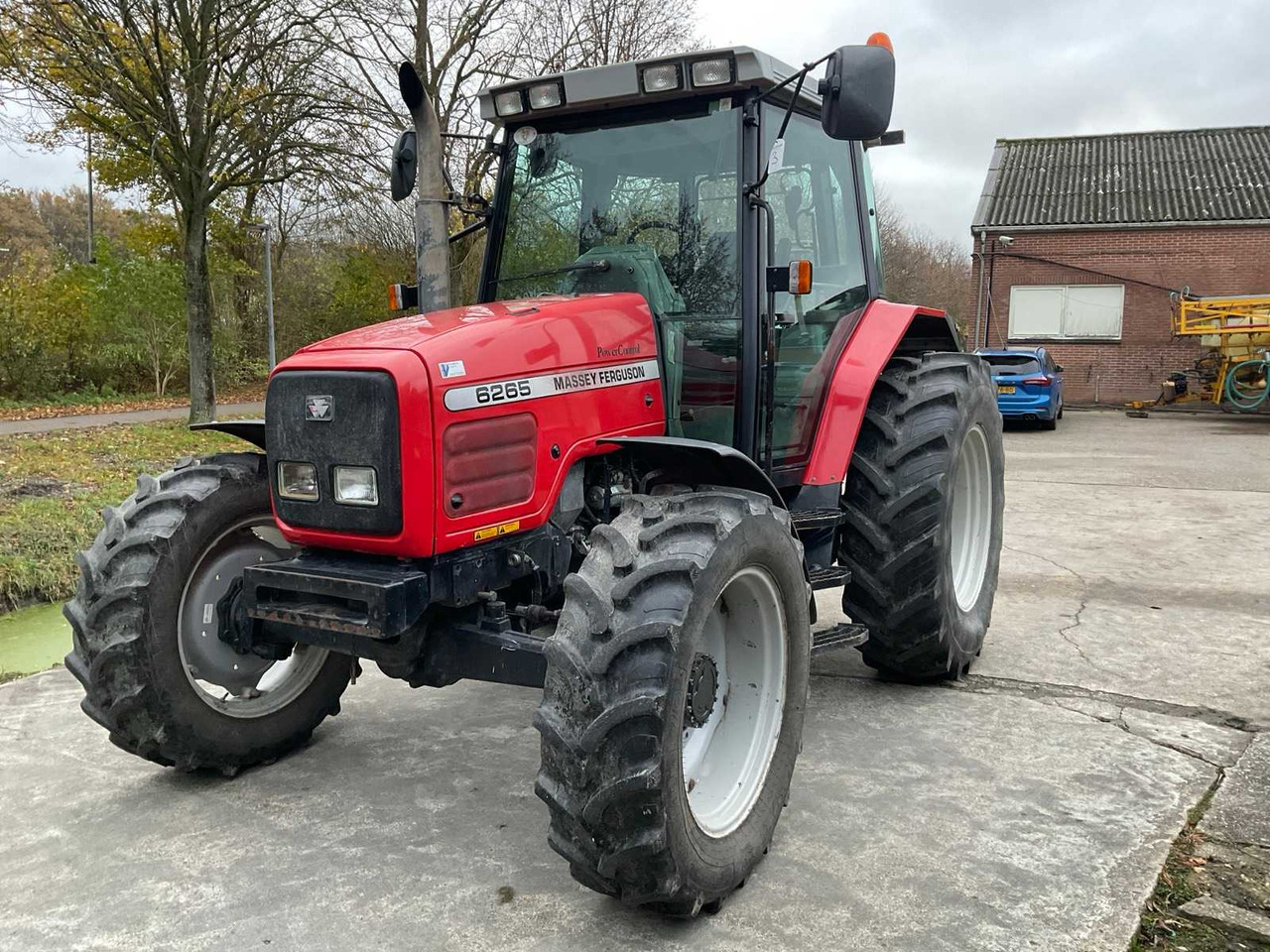 Tractor MASSEY FERGUSON 6265 FOUR WHEEL DRIVE FARM TRACTOR