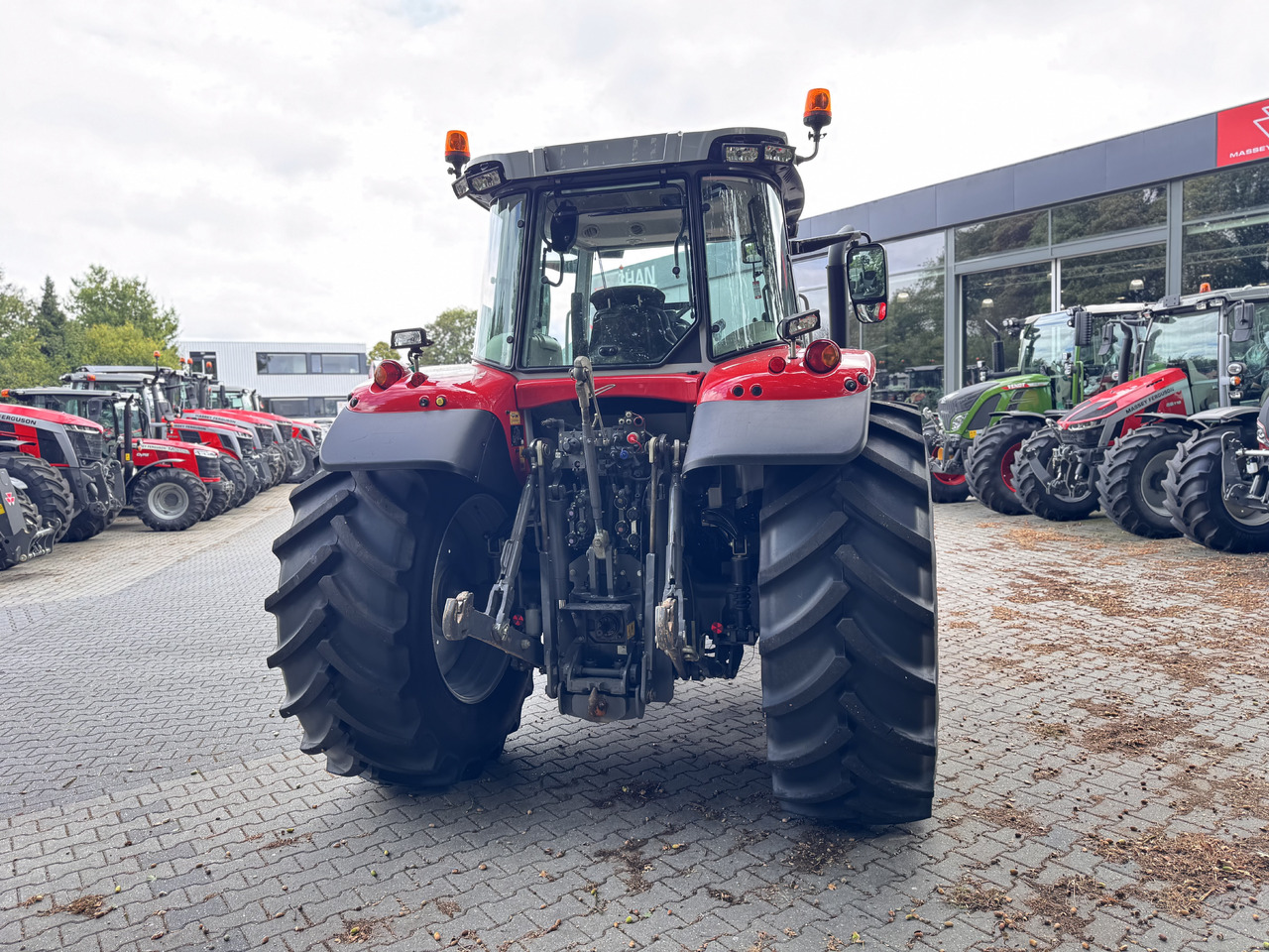 Tractor MASSEY FERGUSON 7s.180 Dyna6 Efficient