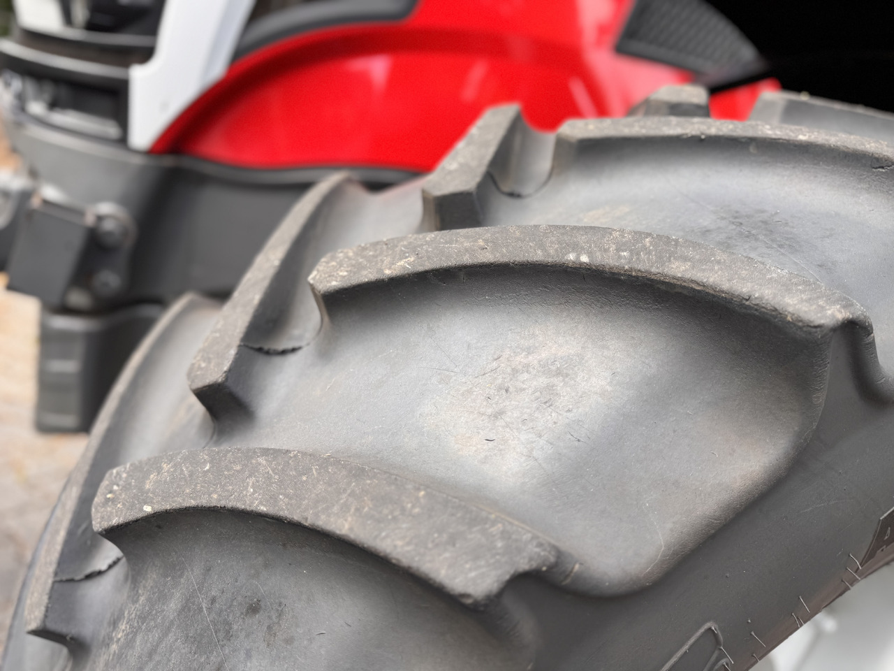 Tractor MASSEY FERGUSON 7s.180 Dyna6 Efficient