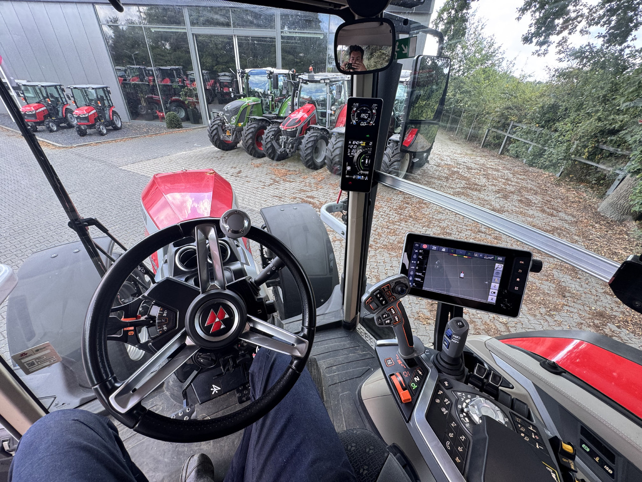 Tractor MASSEY FERGUSON 8s.205 Dyna7 Exclusive