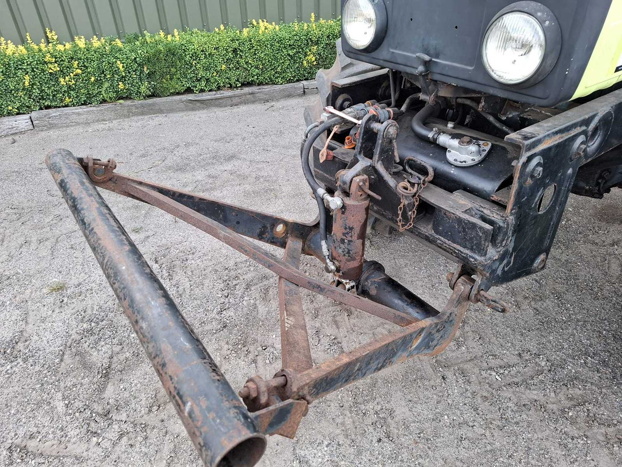 Tractor MERCEDES-BENZ - MB TRAC 800 - ALL-WHEEL DRIVE AGRICULTURAL TRACTOR